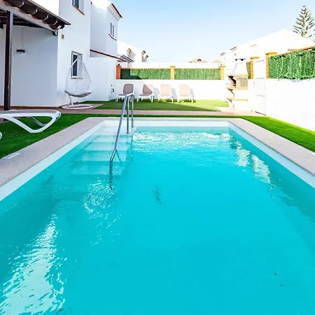 Sea Sounds Villa *