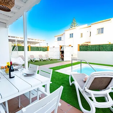 Sea Sounds Villa *
